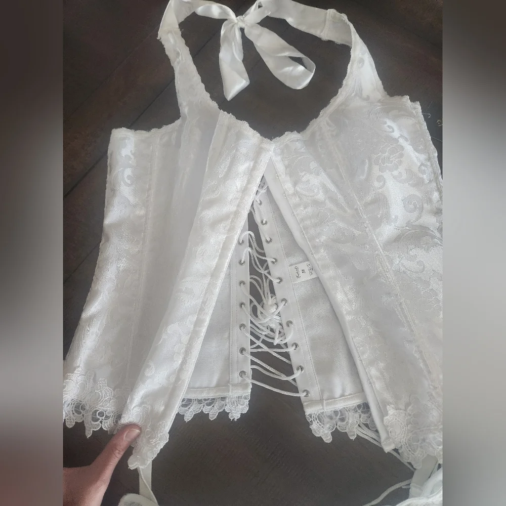 White Lace Corset With‎ Garter Sz 38/Lg